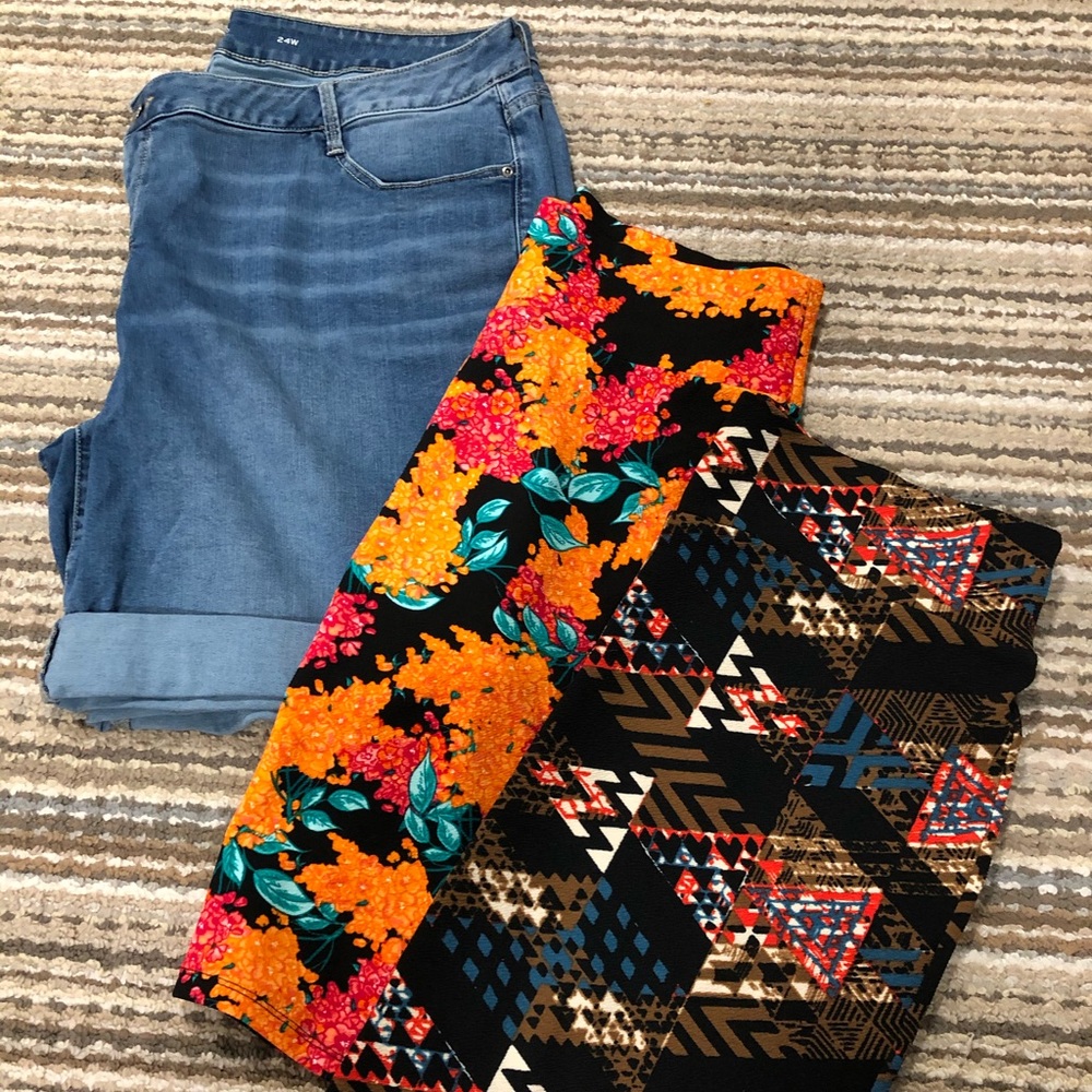 SOLD: DECLUTTERING SALE: 2 pencil skirts & shorts